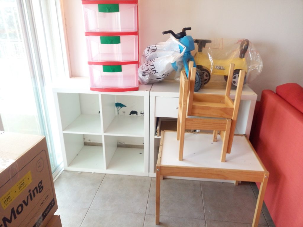 דלית שפרן | סידור וארגון בתים | הום סטיילינג | מעברי דירה | הרצאות